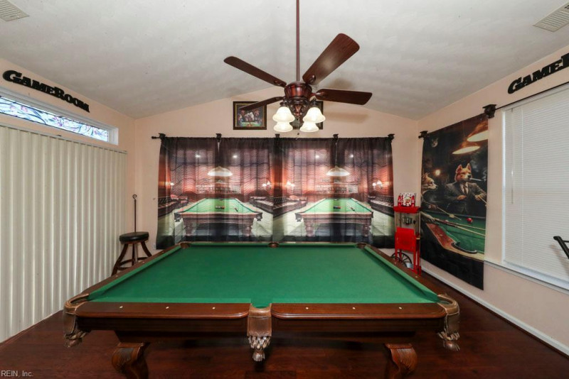 Photo 17 of 47 residential for sale in Chesapeake virginia