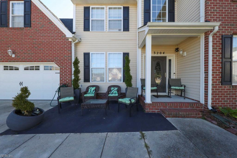 Photo 2 of 47 residential for sale in Chesapeake virginia