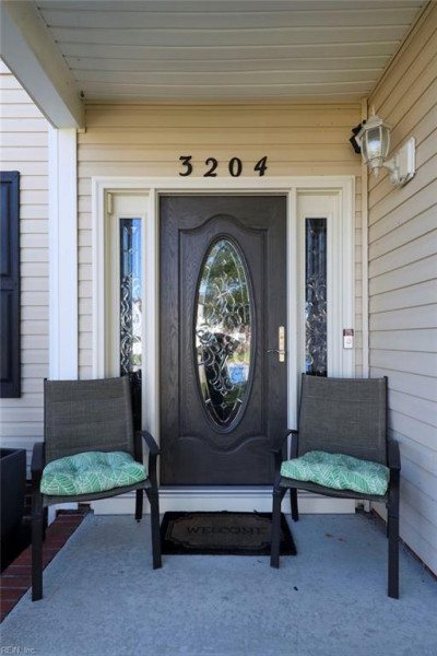 Photo 3 of 47 residential for sale in Chesapeake virginia