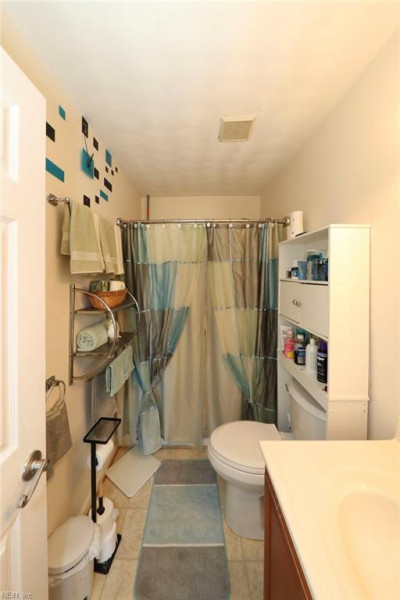 Photo 36 of 47 residential for sale in Chesapeake virginia