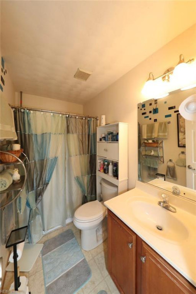 Photo 38 of 47 residential for sale in Chesapeake virginia