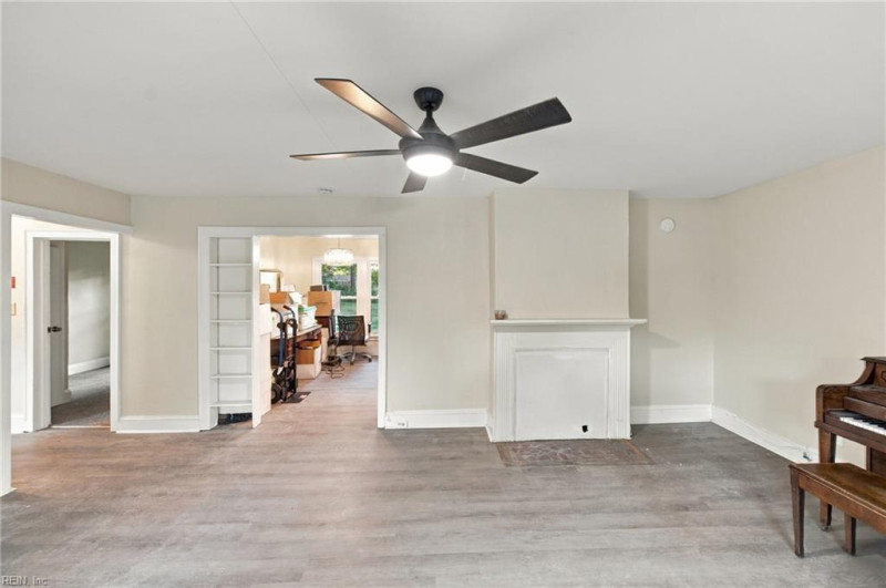 Photo 12 of 39 residential for sale in Norfolk virginia