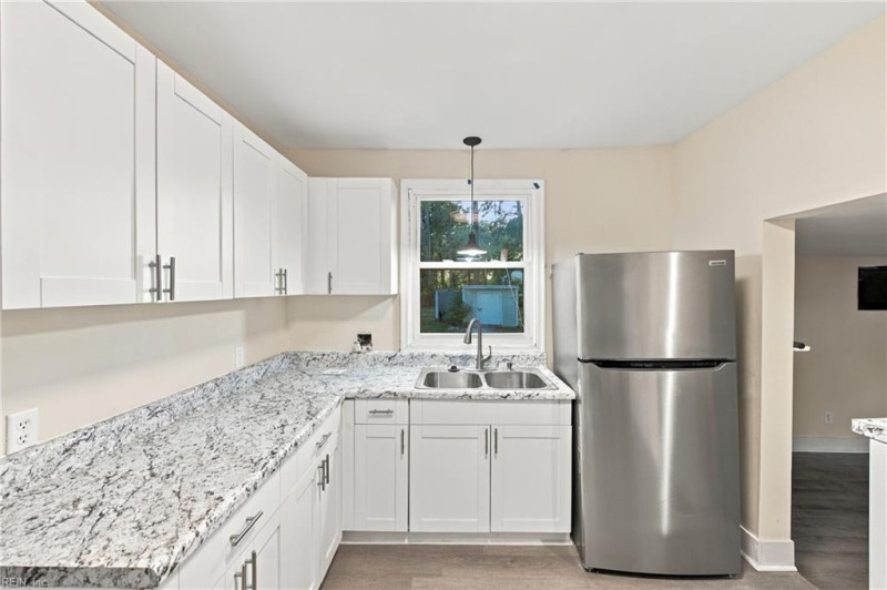 Photo 14 of 39 residential for sale in Norfolk virginia