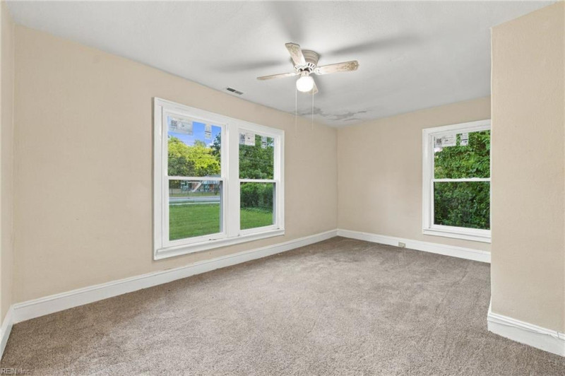 Photo 25 of 39 residential for sale in Norfolk virginia