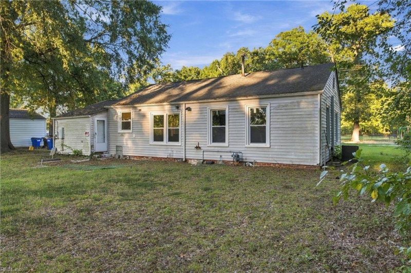 Photo 33 of 39 residential for sale in Norfolk virginia