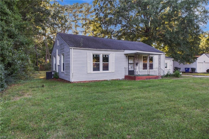 Photo 4 of 39 residential for sale in Norfolk virginia