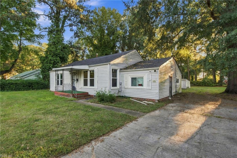 Photo 6 of 39 residential for sale in Norfolk virginia