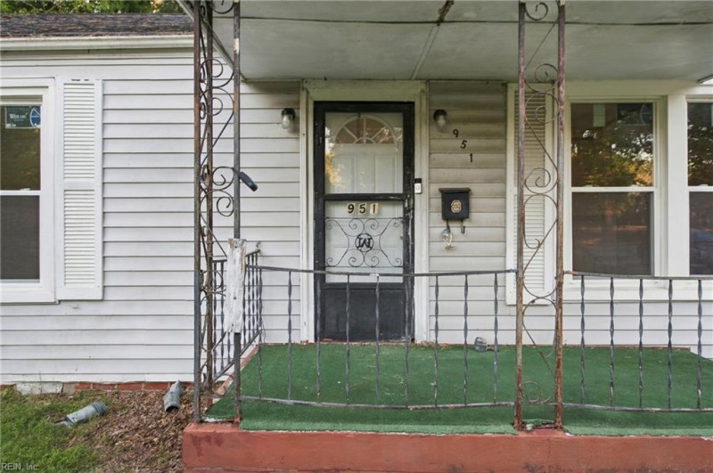 Photo 8 of 39 residential for sale in Norfolk virginia