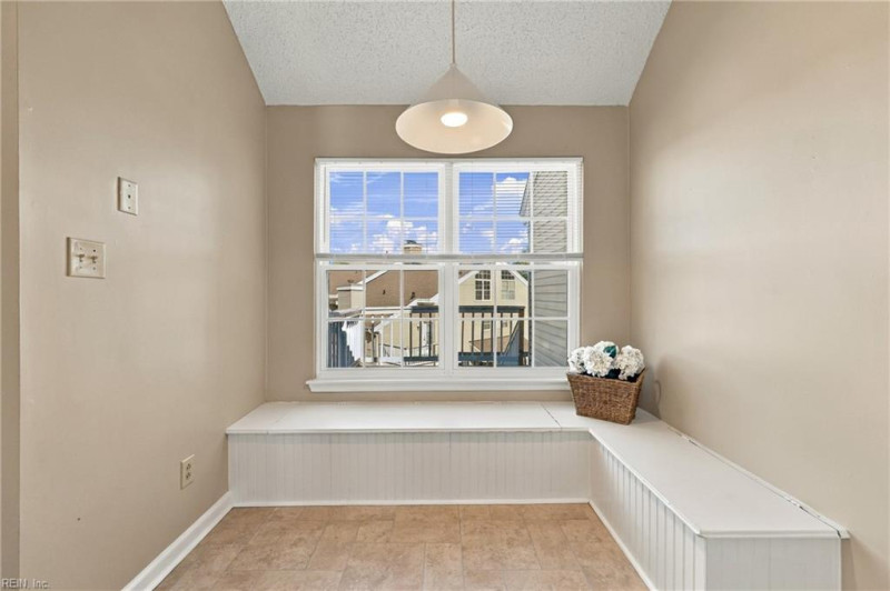Photo 13 of 28 residential for sale in Virginia Beach virginia