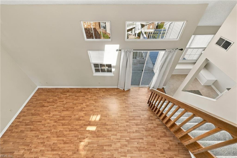 Photo 9 of 28 residential for sale in Virginia Beach virginia
