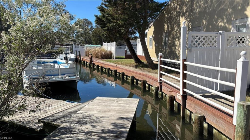 Photo 5 of 6 residential for sale in Virginia Beach virginia