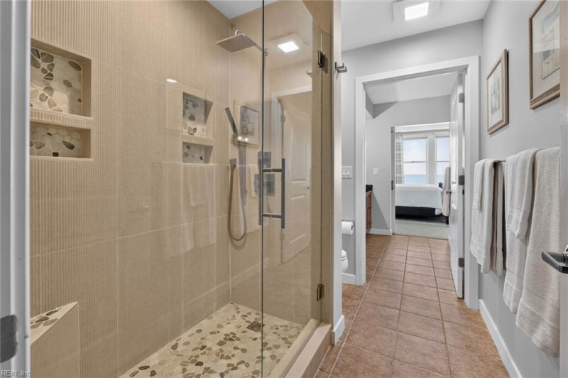 Photo 20 of 46 residential for sale in Virginia Beach virginia