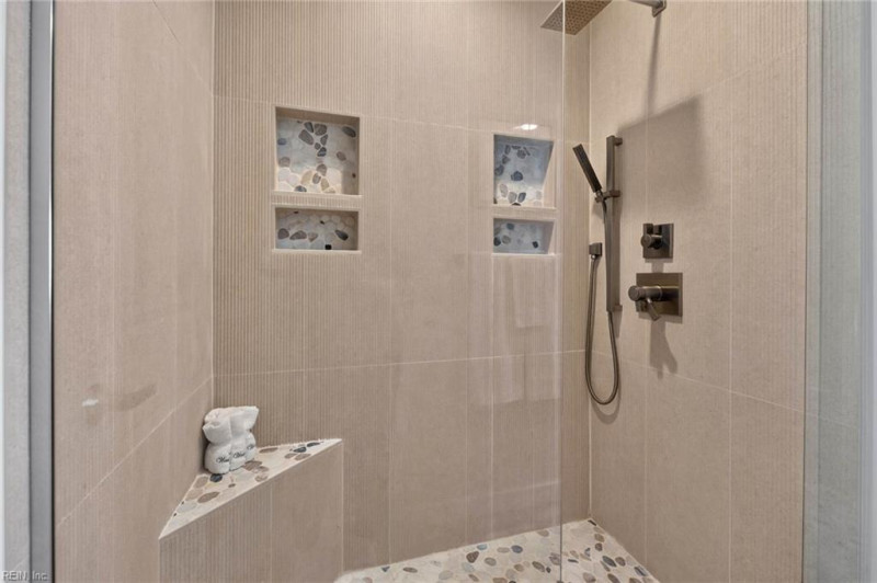 Photo 21 of 46 residential for sale in Virginia Beach virginia