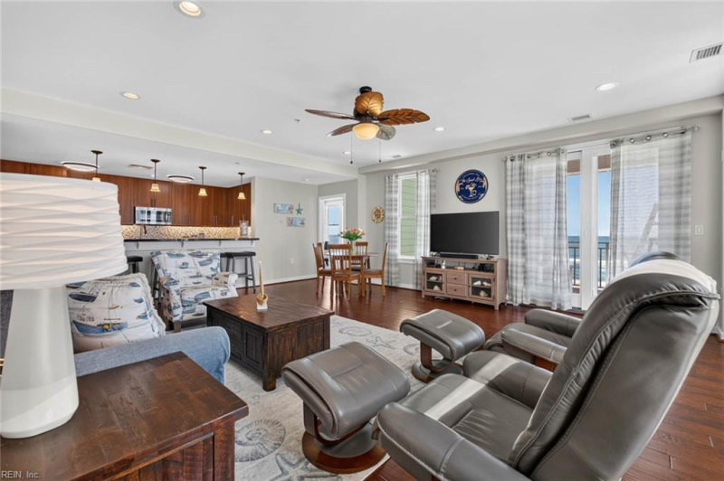 Photo 6 of 46 residential for sale in Virginia Beach virginia