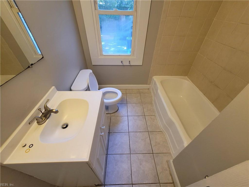 Photo 6 of 13 residential for sale in Norfolk virginia