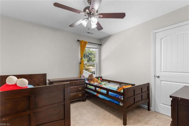 Photo 14 of 20 residential for sale in Chesapeake virginia