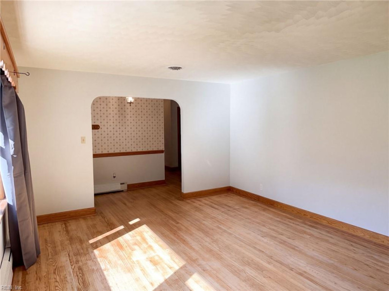 Photo 10 of 19 residential for sale in Chesapeake virginia Photo 10 of 19 residential for sale in Chesapeake virginia