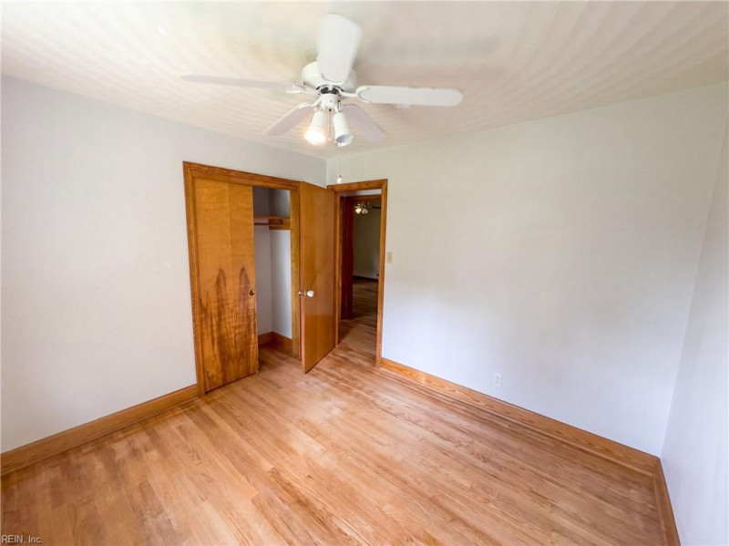 Photo 14 of 19 residential for sale in Chesapeake virginia Photo 14 of 19 residential for sale in Chesapeake virginia
