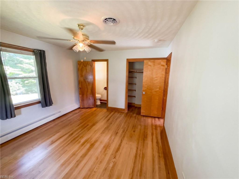 Photo 4 of 19 residential for sale in Chesapeake virginia Photo 4 of 19 residential for sale in Chesapeake virginia