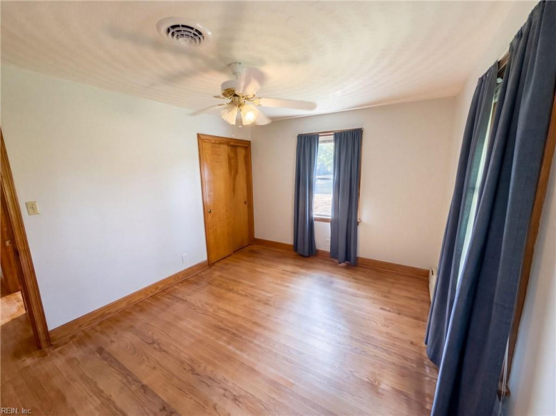 Photo 6 of 19 residential for sale in Chesapeake virginia Photo 6 of 19 residential for sale in Chesapeake virginia