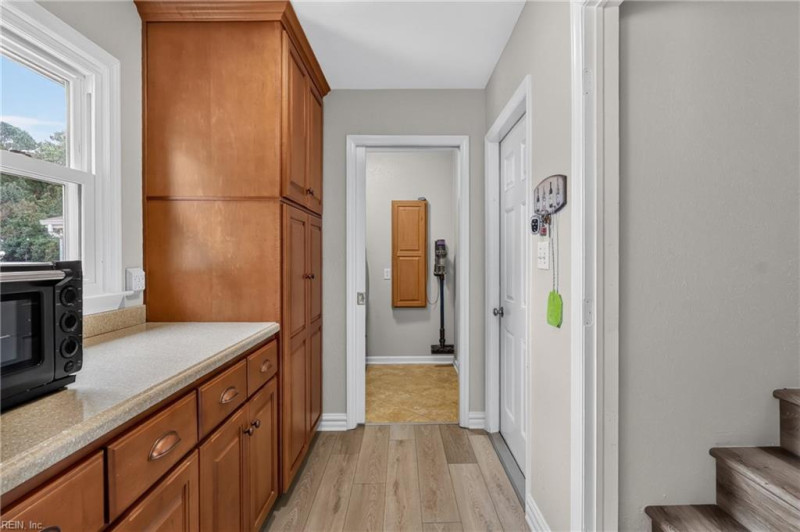 Photo 17 of 40 residential for sale in Chesapeake virginia