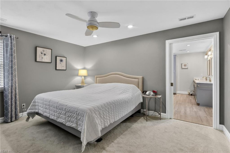 Photo 21 of 40 residential for sale in Chesapeake virginia