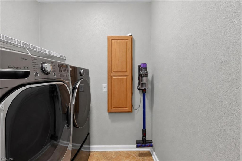 Photo 29 of 40 residential for sale in Chesapeake virginia
