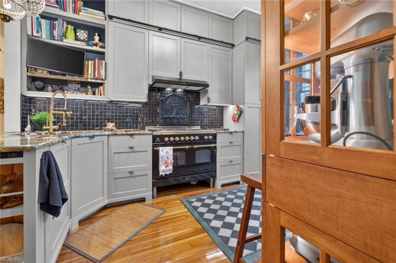 Photo 15 of 48 residential for sale in Norfolk virginia Photo 15 of 48 residential for sale in Norfolk virginia