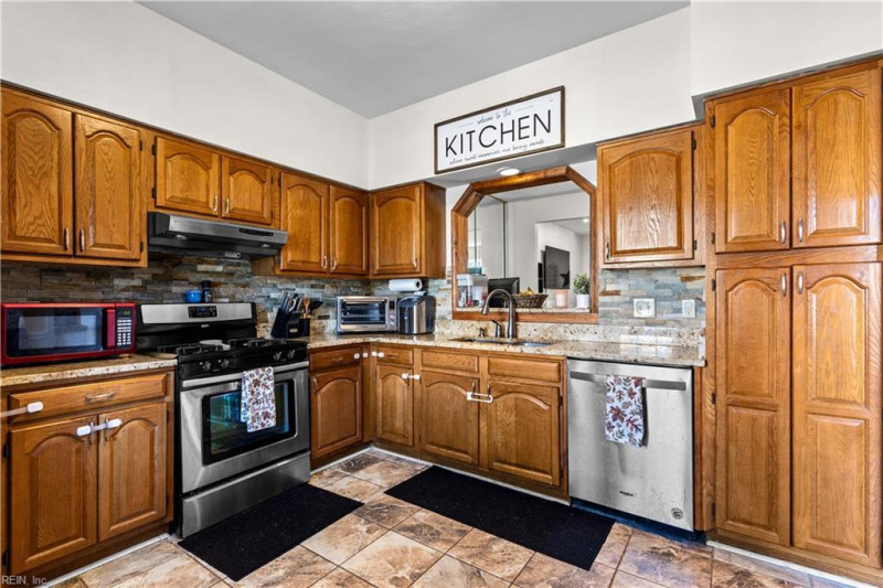 Photo 7 of 38 residential for sale in Chesapeake virginia Photo 7 of 38 residential for sale in Chesapeake virginia