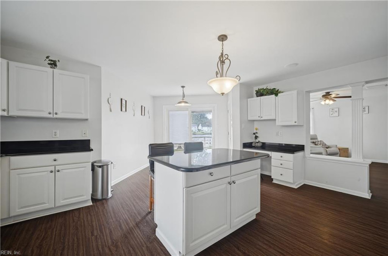 Photo 13 of 35 residential for sale in Virginia Beach virginia