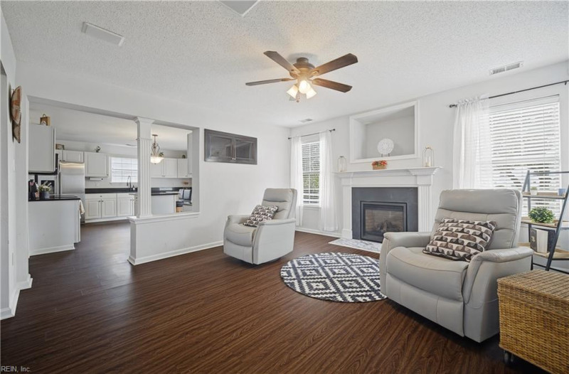 Photo 7 of 35 residential for sale in Virginia Beach virginia