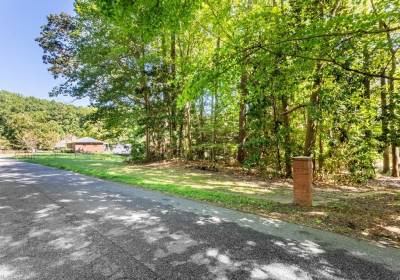42 Scufflefield Road, Newport News, VA 23602