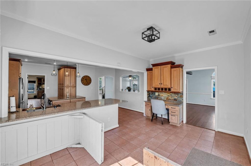 Photo 16 of 47 residential for sale in Virginia Beach virginia