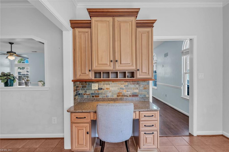 Photo 17 of 47 residential for sale in Virginia Beach virginia