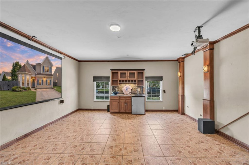 Photo 20 of 47 residential for sale in Virginia Beach virginia