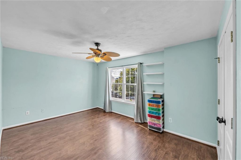 Photo 23 of 47 residential for sale in Virginia Beach virginia