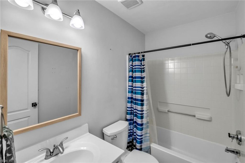 Photo 25 of 47 residential for sale in Virginia Beach virginia