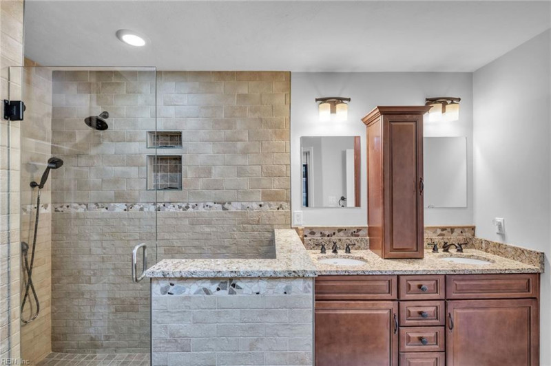 Photo 32 of 47 residential for sale in Virginia Beach virginia