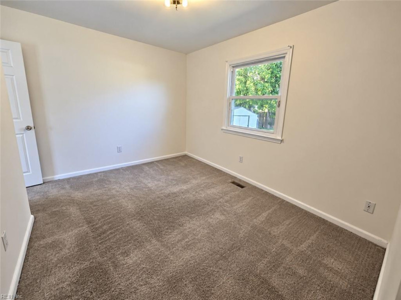 Photo 13 of 30 residential for sale in Newport News virginia