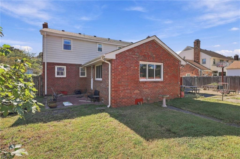 Photo 31 of 34 residential for sale in Norfolk virginia Photo 31 of 34 residential for sale in Norfolk virginia
