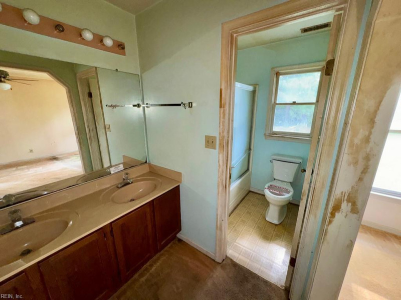 Photo 16 of 16 residential for sale in Portsmouth virginia