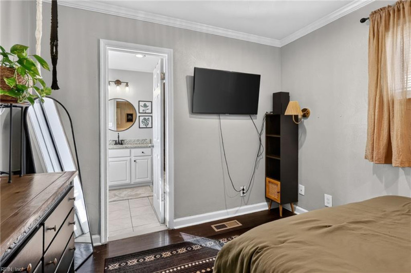 Photo 33 of 43 residential for sale in Norfolk virginia Photo 33 of 43 residential for sale in Norfolk virginia