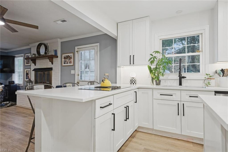 Photo 10 of 24 residential for sale in Virginia Beach virginia