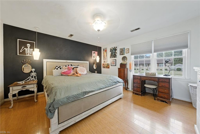 Photo 20 of 24 residential for sale in Virginia Beach virginia