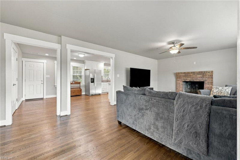 Photo 10 of 50 residential for sale in Chesapeake virginia Photo 10 of 50 residential for sale in Chesapeake virginia