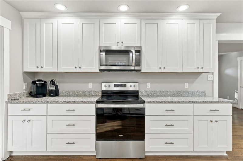 Photo 17 of 50 residential for sale in Chesapeake virginia Photo 17 of 50 residential for sale in Chesapeake virginia