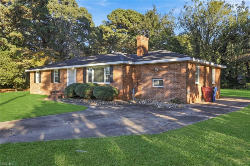 Photo 7 of 50 residential for sale in Chesapeake virginia Photo 7 of 50 residential for sale in Chesapeake virginia