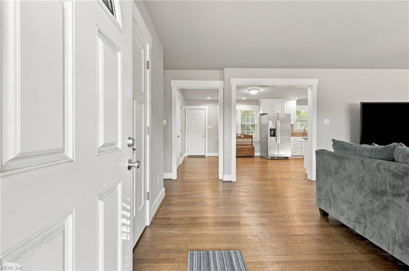 Photo 9 of 50 residential for sale in Chesapeake virginia Photo 9 of 50 residential for sale in Chesapeake virginia