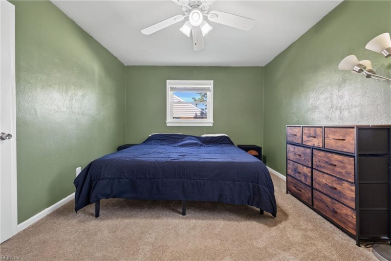 Photo 14 of 26 residential for sale in Portsmouth virginia