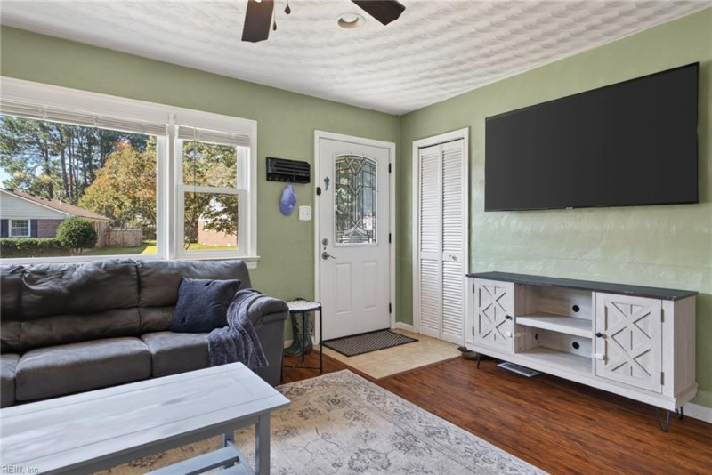 Photo 2 of 26 residential for sale in Portsmouth virginia